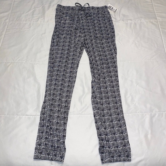 NWT Comfy Black and White Jogger Pants - Picture 2 of 3